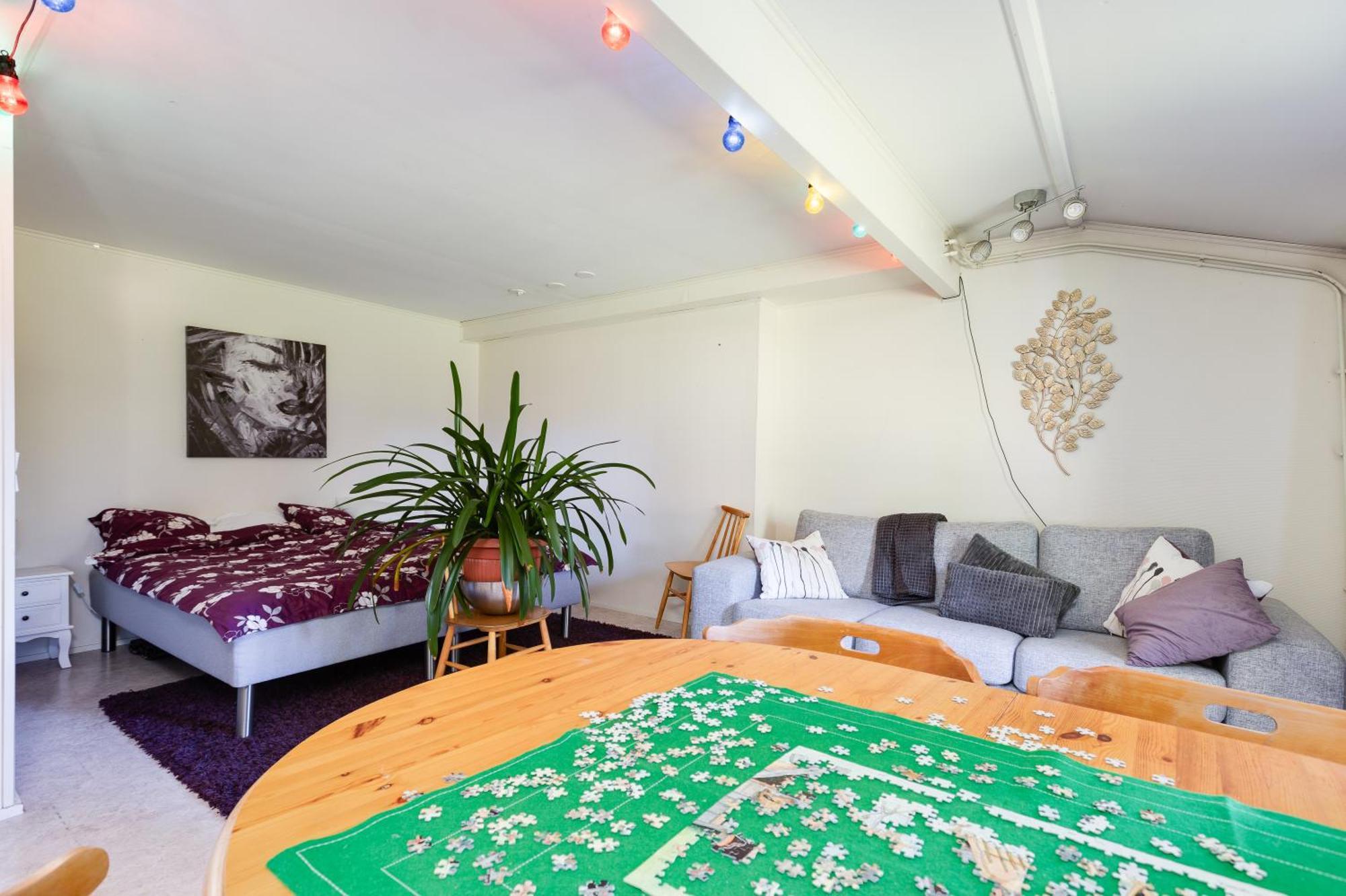 Сasa de vacaciones Cozy Five Bedroom House *